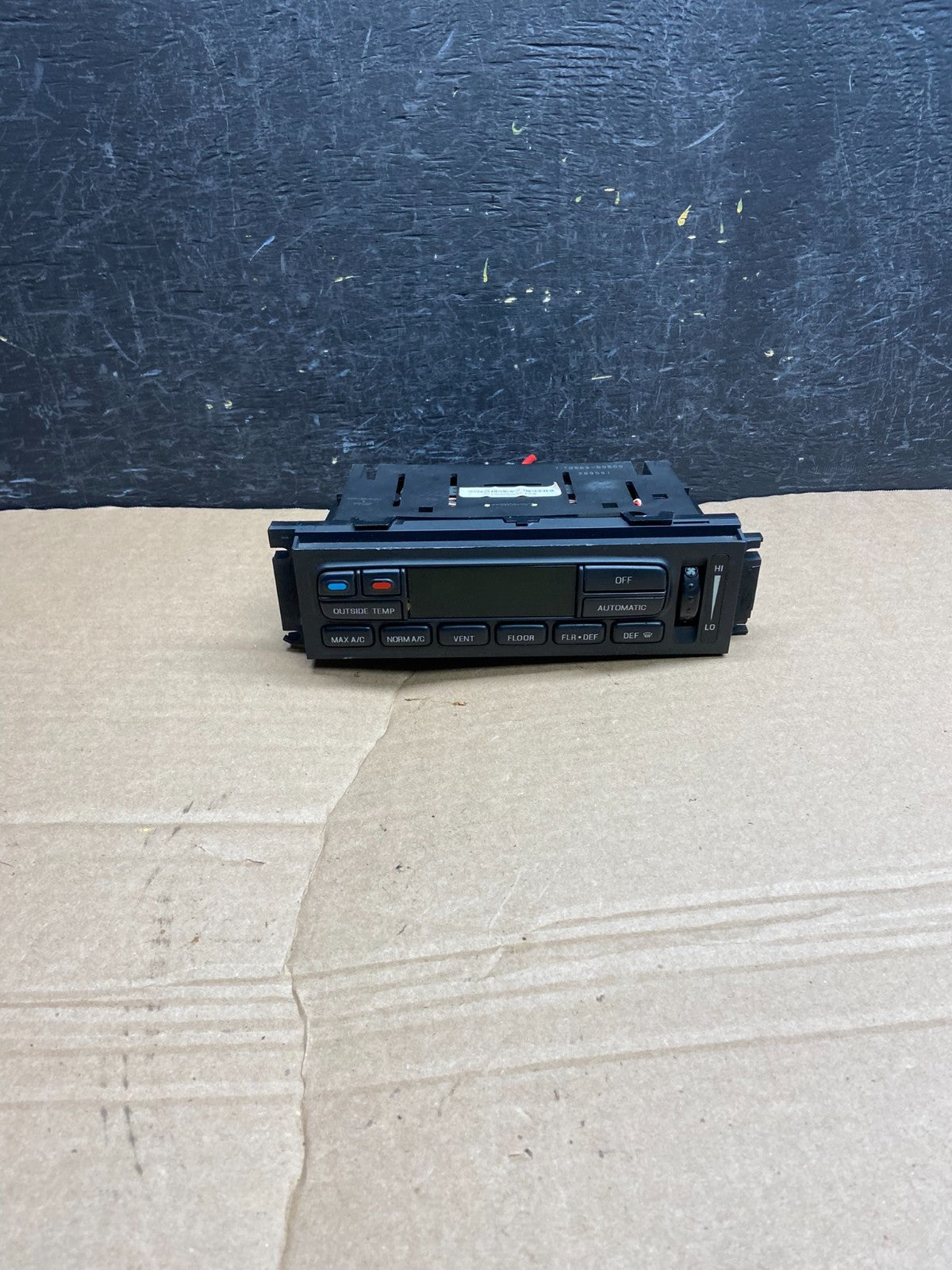2002 to 2005 Ford Crown Victoria Marquis A/C Heater Climate Control AF1809 DG0