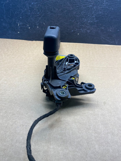 2013 to 2019 Ford Escape Rear Windshield Wiper Motor AF4211 DW4