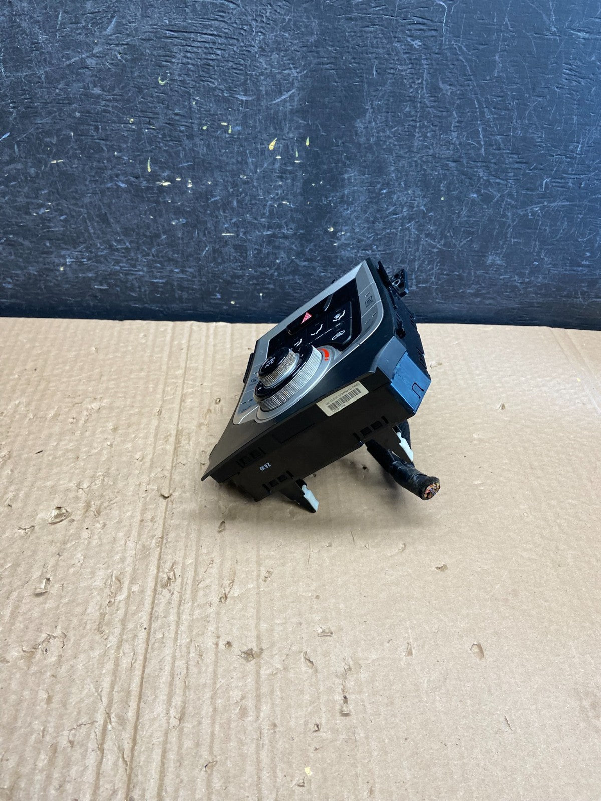 2011 - 2013 Hyundai Elantra Center Heater A/C AC Climate Control Panel AF6469 DW3