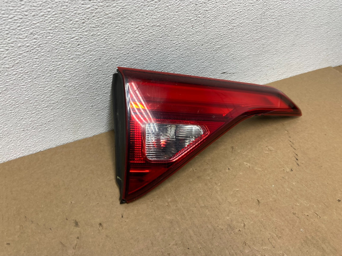 2017 2018 2019 GMC Acadia Left Driver LH Side Inner Tail Light ac1245 DG2