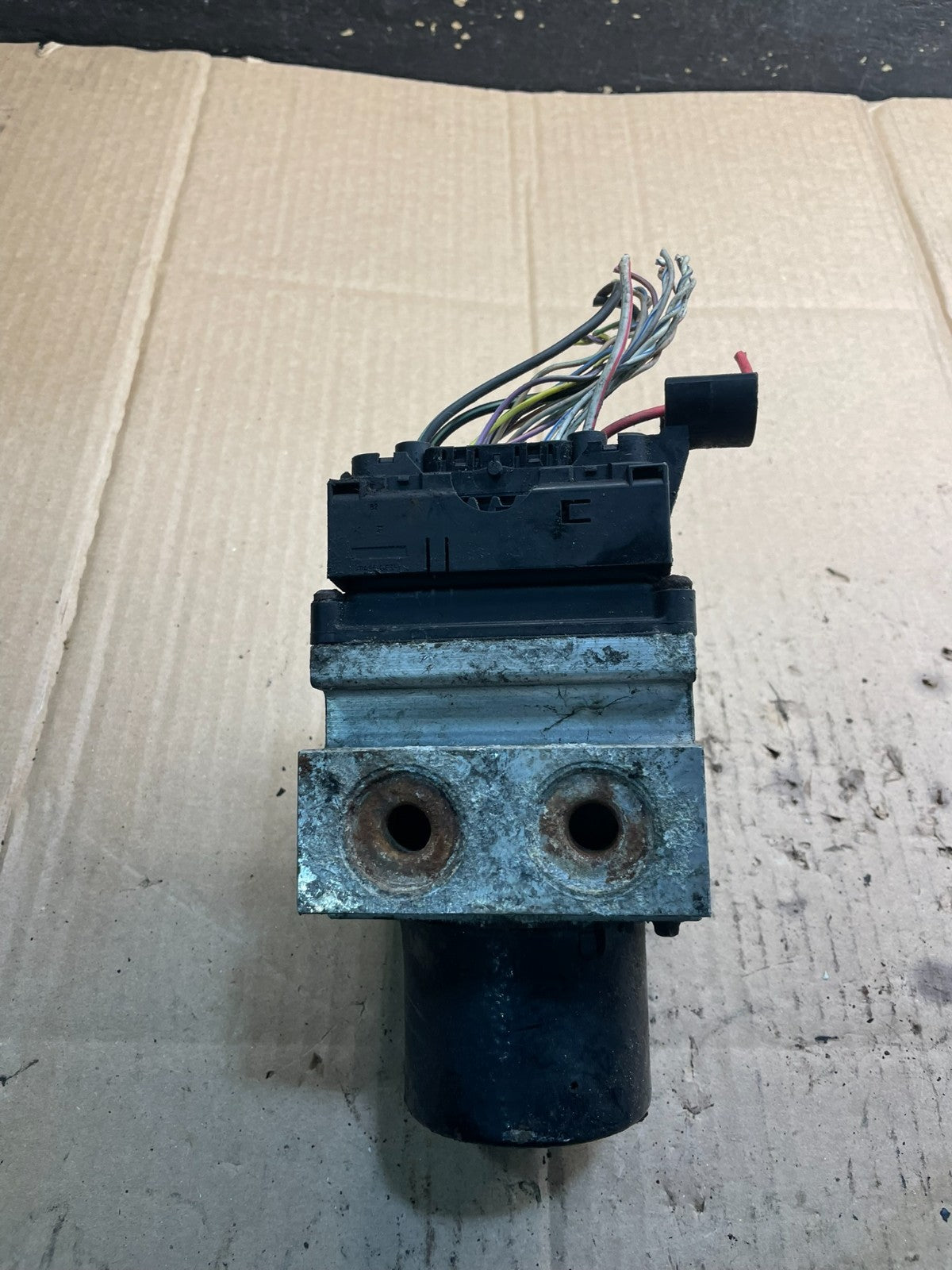 2011-2012 Ford F250 Super Duty ABS Anti Lock Brake Pump Module X1006 DG2