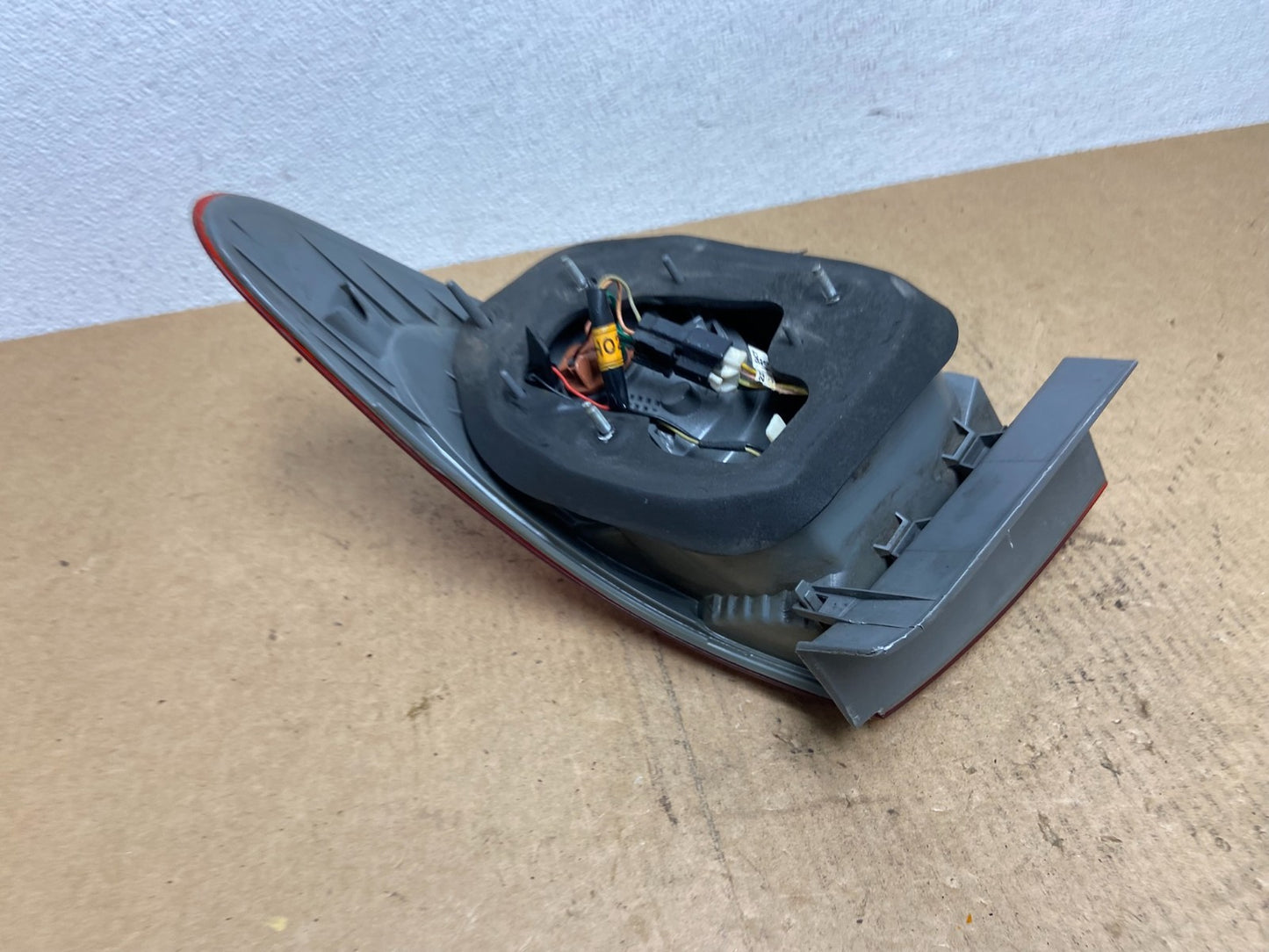 2007 to 2010 Hyundai Elantra Sedan Left Driver Side Tail Light Oem AC3163 DW5