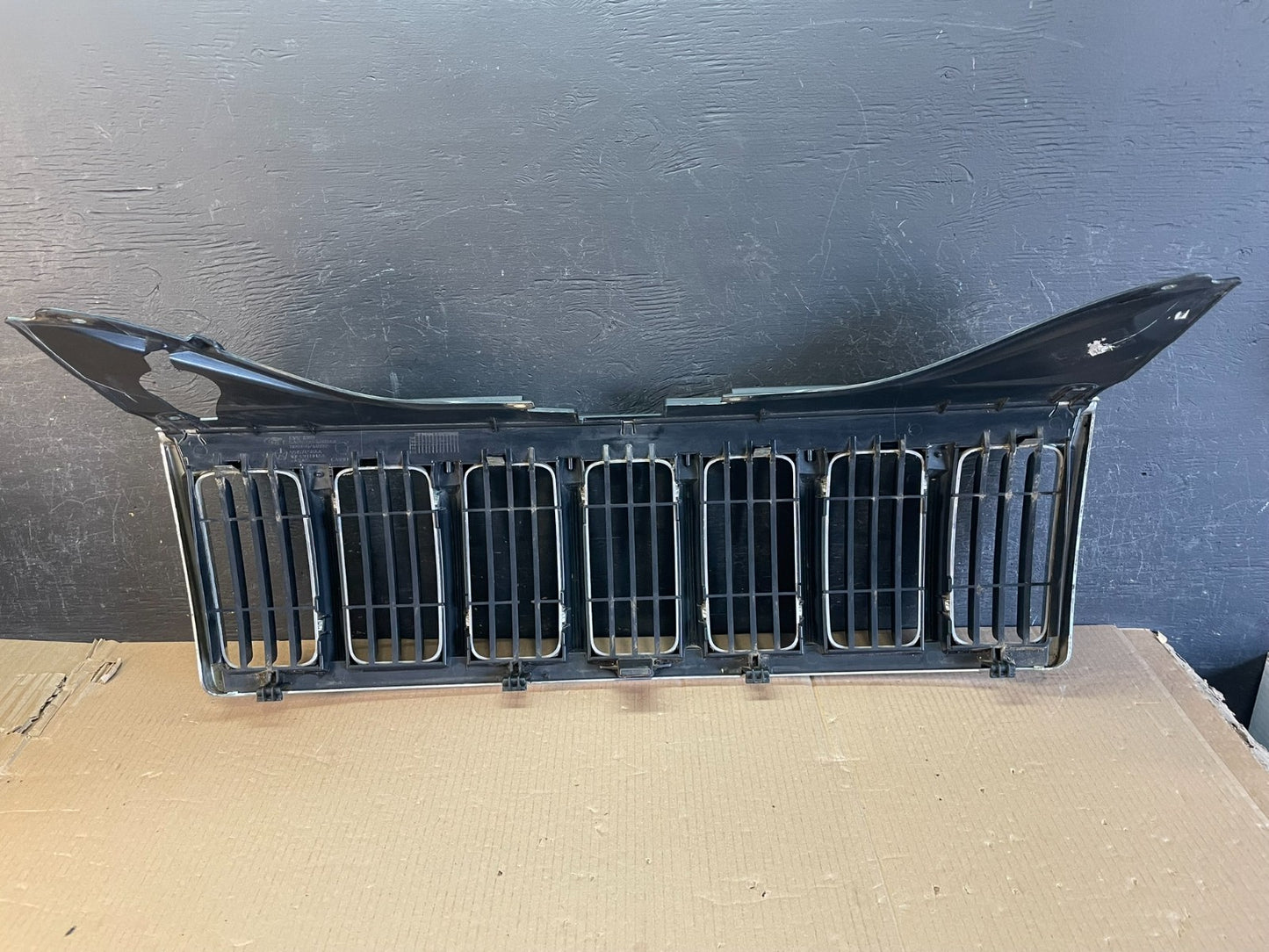 2008 2009 2010 Jeep Grand Cherokee Front Upper Grill Grille ae3587 DG3