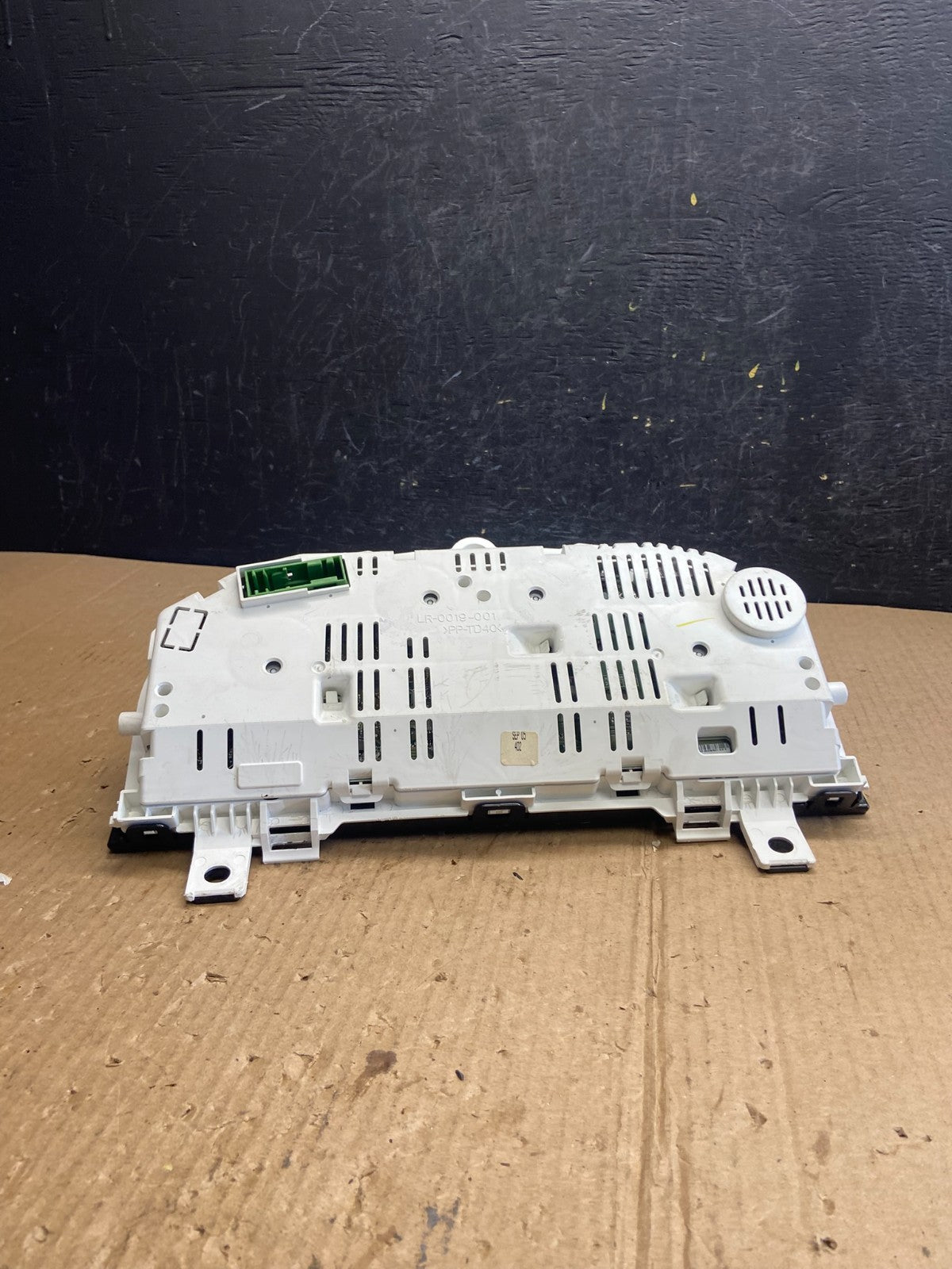 2006 Land Rover Range Rover Sport Speedometer Cluster Gauge AE3997 DG7