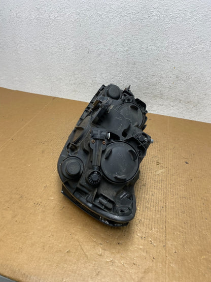2012-2015 Volkswagen Passat Right Passenger RH Halogen Headlight AE2589 DW6
