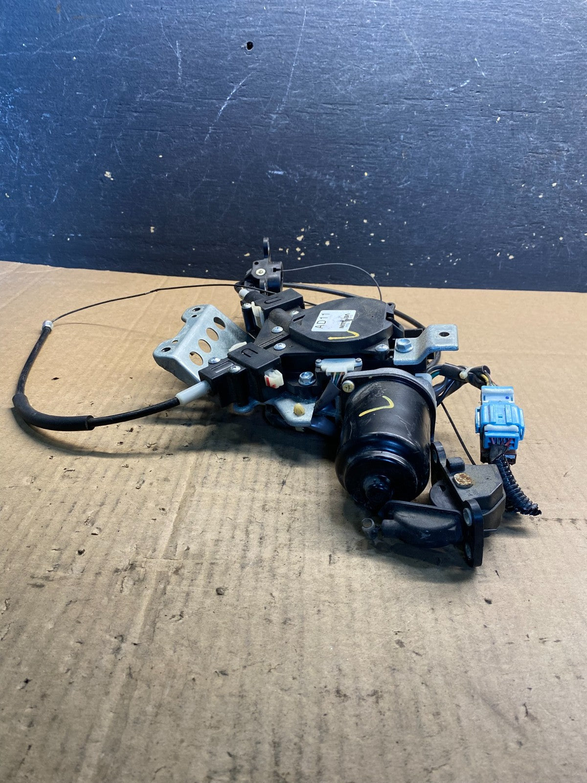 2005 - 2010 Honda Odyssey Rear Left Sliding Door Lock Actuator Motor AA7746 DG2