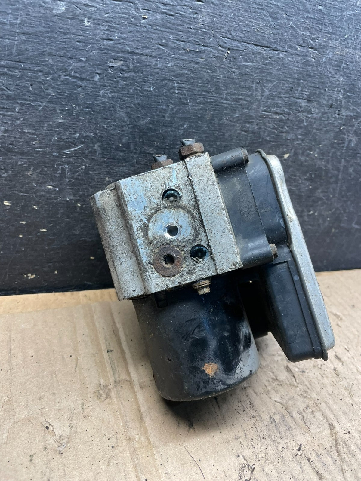 2004 - 2007 Chevy Express GMC Savana 1500 2500 ABS Anti Lock Brake Pump S4773 DG3