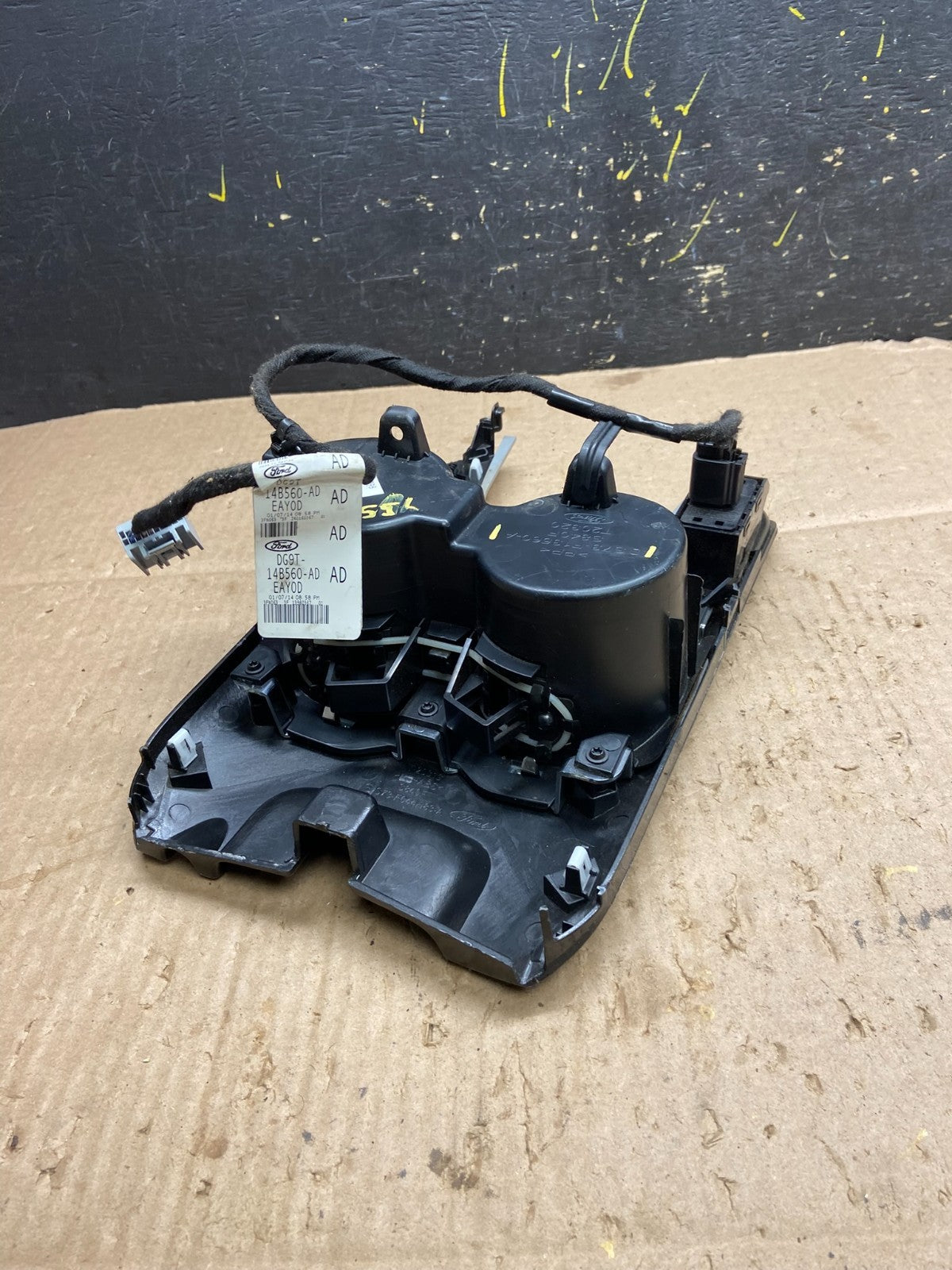 2013 to 2016 Ford Fusion Front Center Console Cup Holder Cupholder OEM y5501 DG5