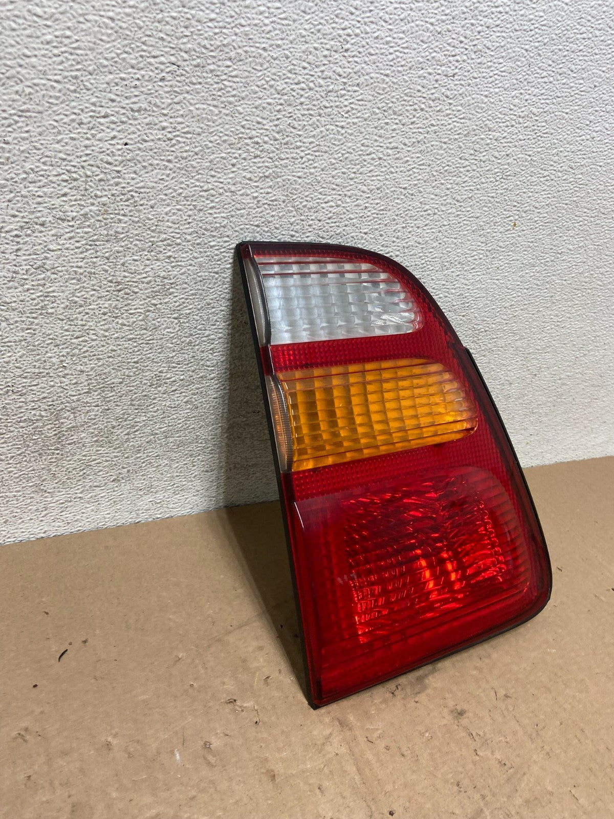 1998 to 2002 Toyota Land Cruiser Left Driver LH Side Inner Tail Light AG4830 DW2