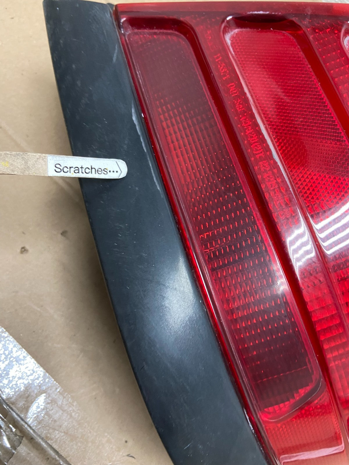 2003-2011 Ford Crown Victoria Right Passenger Rh Side Tail Light  AA9945 LK3