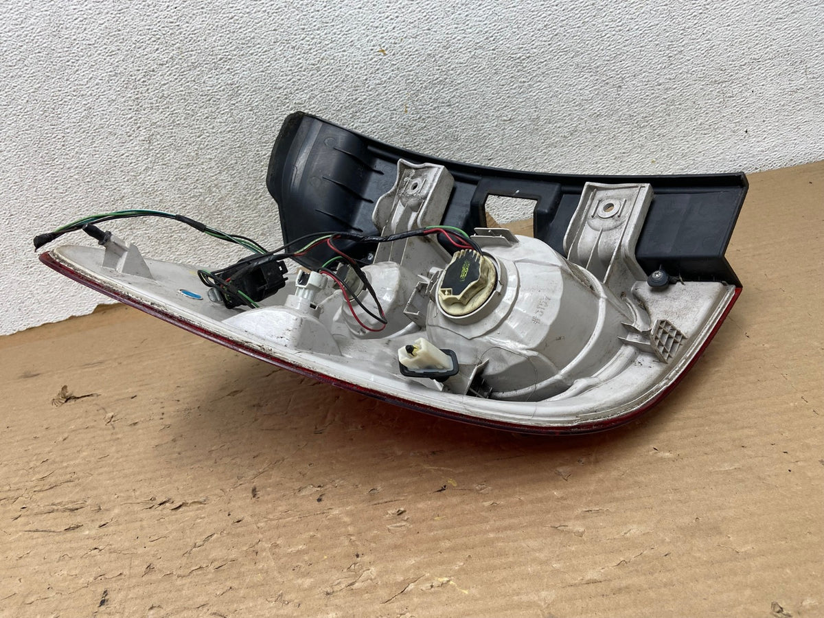 2010 to 2015 Chevrolet Equinox Right Passenger Rh Side Tail Light AG8306 LK5