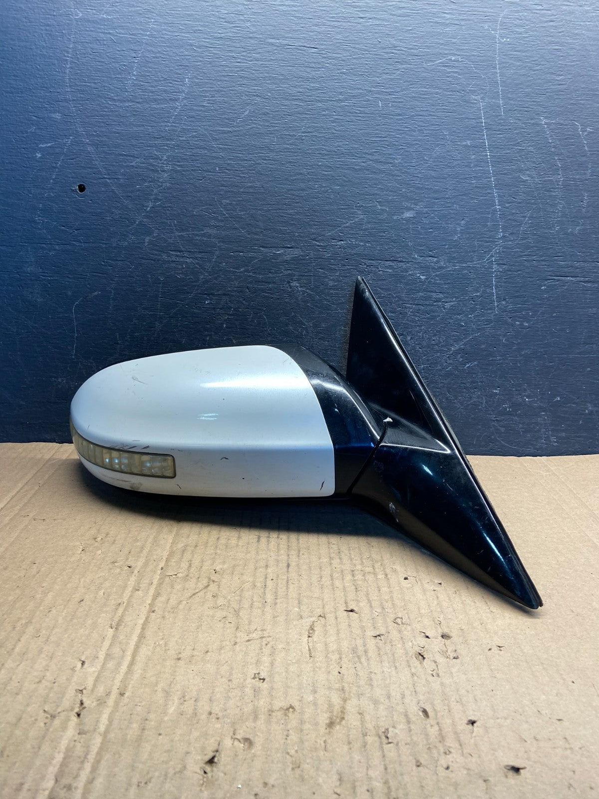 2009-2014 Nissan Maxima Right Passenger View Turn Signal Door Mirror AE2361 DW0