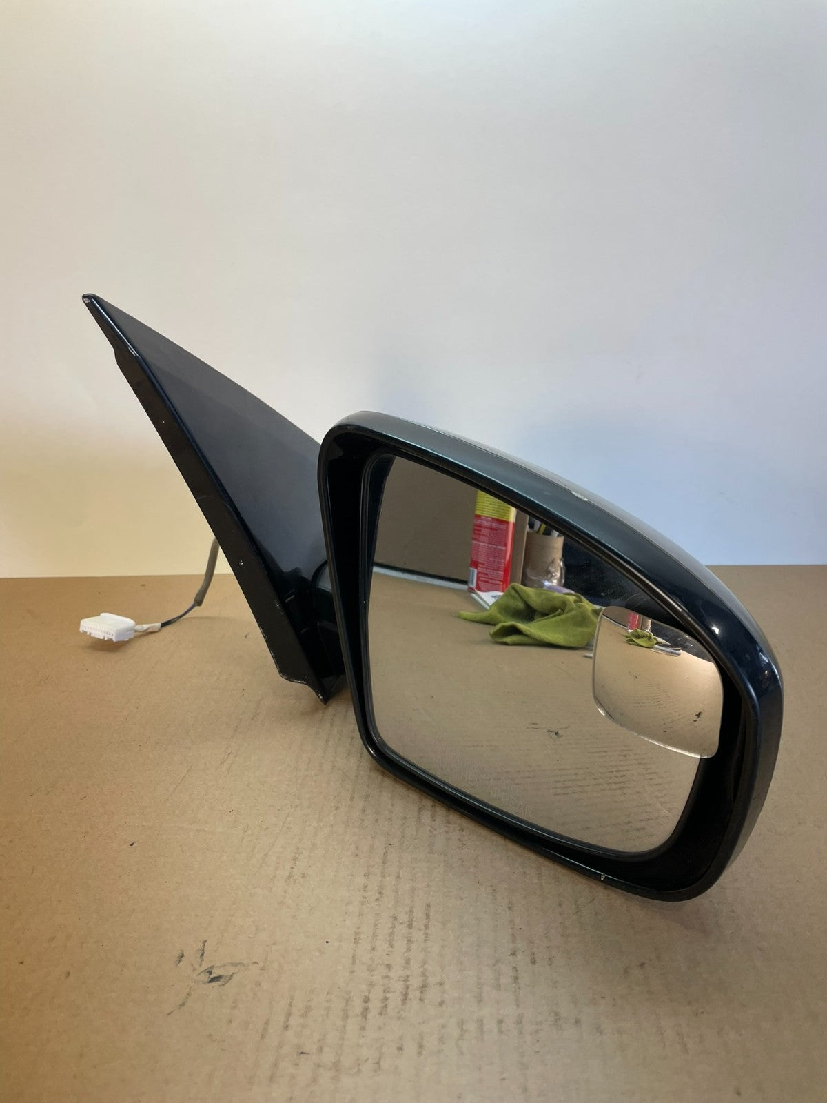 2009 to 2014 Nissan Murano Right Passenger Side View Door Mirror AI3993 DW2