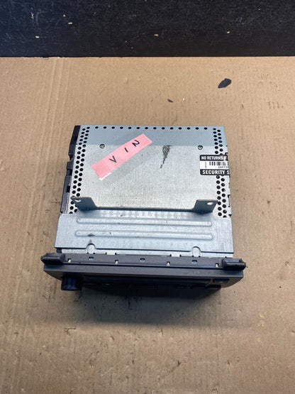 2006 - 2011 Lincoln Town Car AM/FM Radio CD Player ae6397 DG3