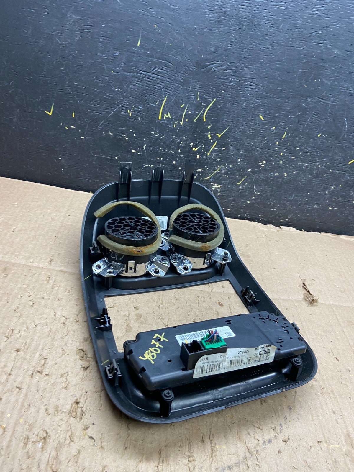 2011 to 2017 Jeep Compass Dash Climate Temperature Control Radio Bezel Y8077 DG4