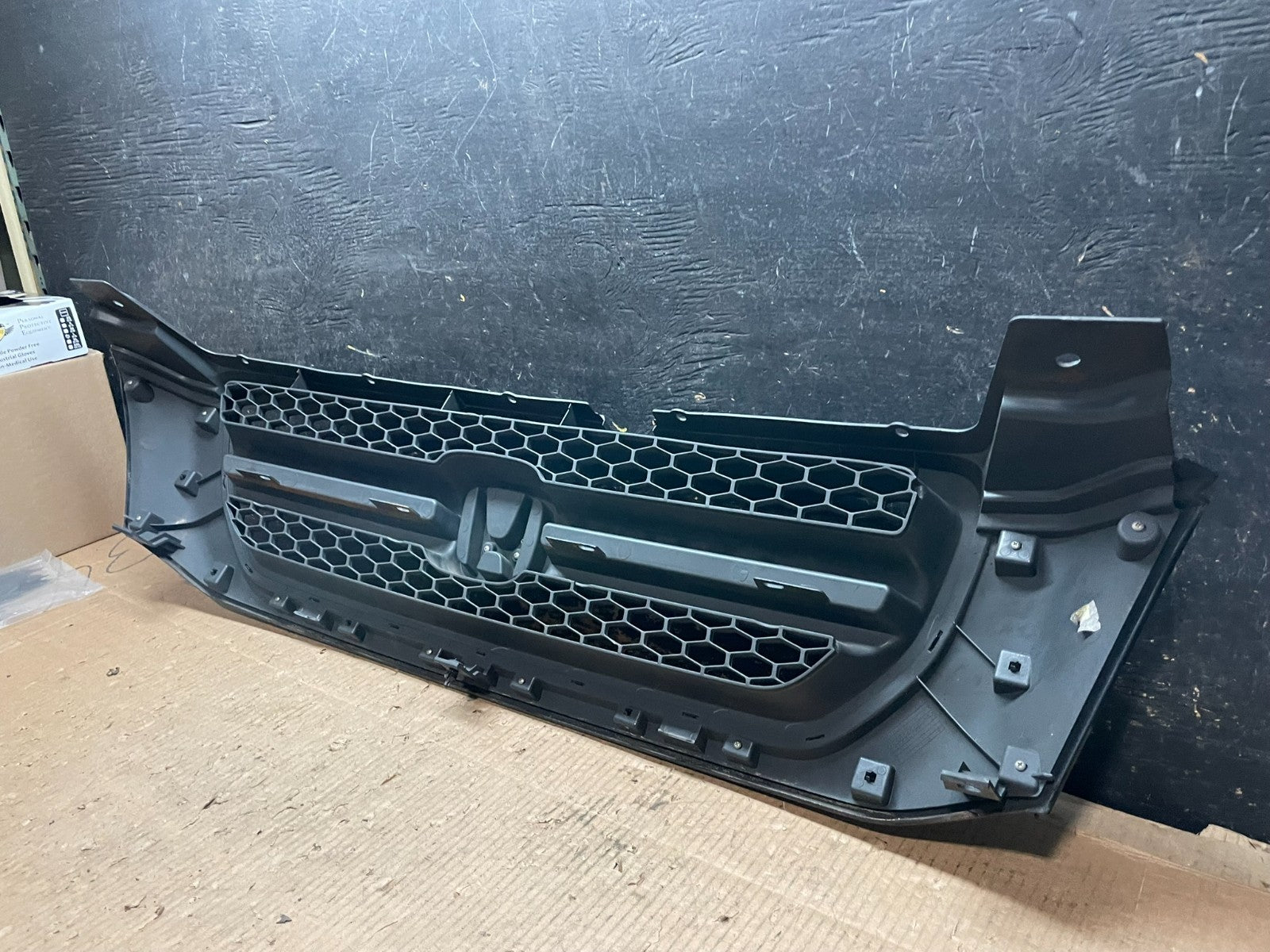 2003 2004 2005 Honda Pilot Front Upper Grill Grille Oem Y6428 DG9