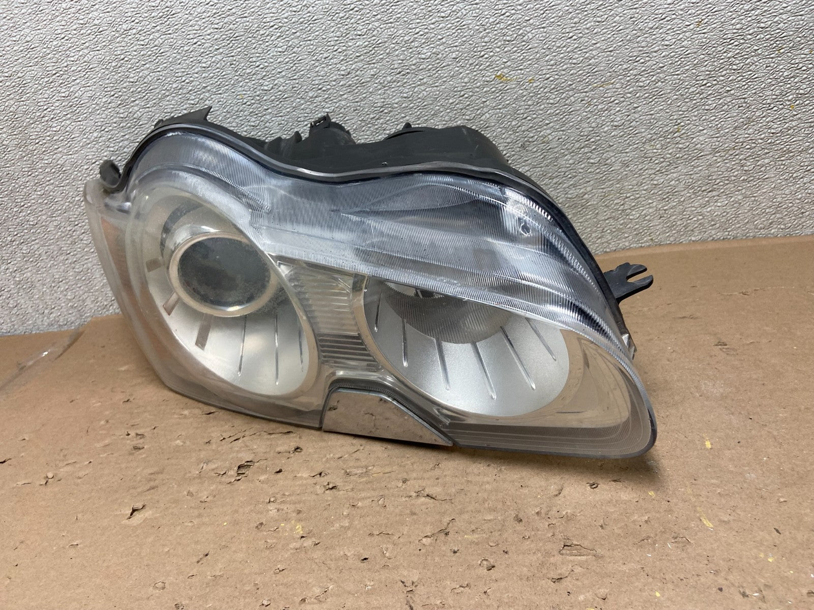 2009 2010 2011 Jaguar XF Right Passenger RH Xenon HID Headlight OEM AB0837 DG1
