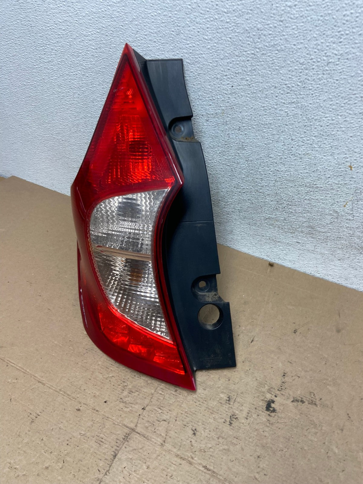 2014 - 2019 Nissan Versa Note Hatchback Left Driver LH Tail Light AF4798 LK1