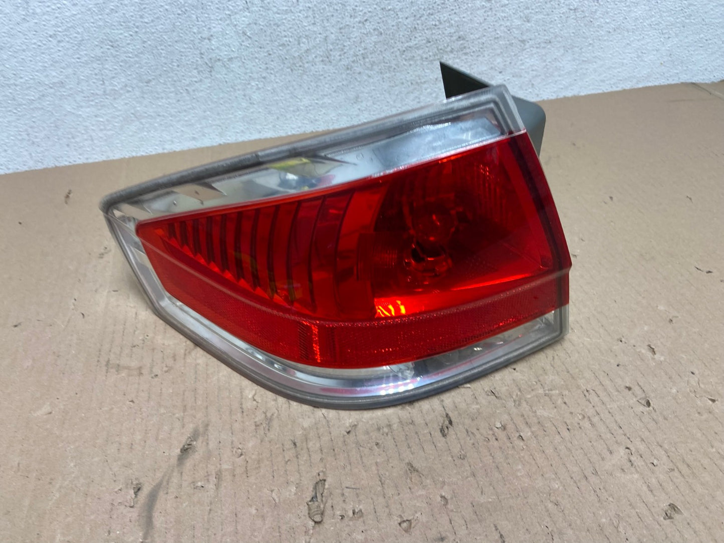 2008 2009 2010 2011 Ford Focus Sedan Left Driver Lh Side Tail Light AE7361 LK0