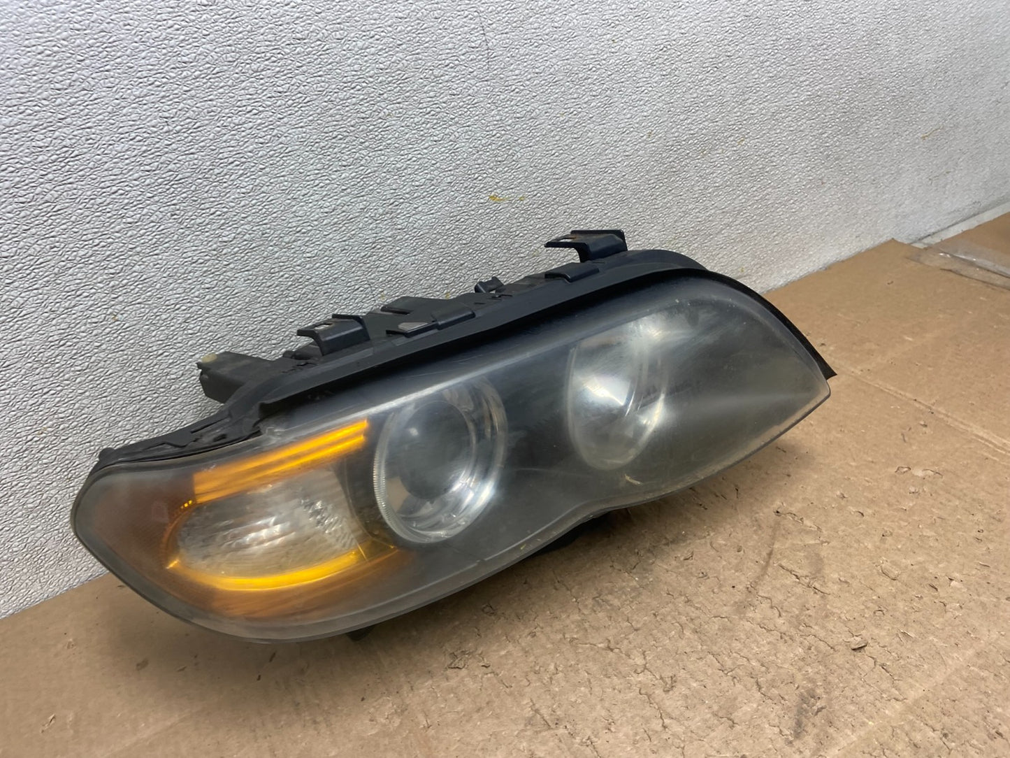 Halogen 2004 2005 2006 Bmw E53 X5 Right Passenger Headlight OEM Z0860 DW2