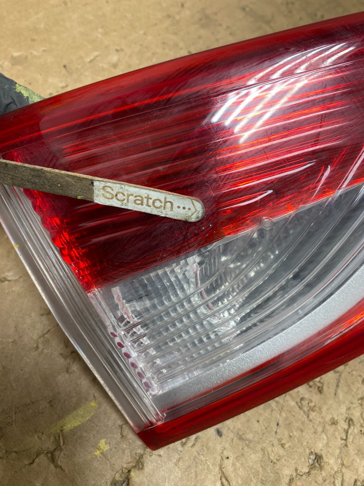 2013 to 2016 Ford Escape Left Driver LH Side Inner Tail Light OEM V8516 DW4