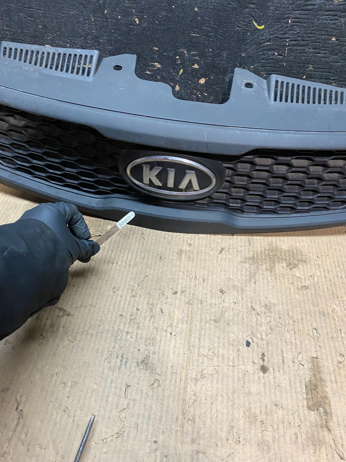 2010 to 2013 Kia Forte Koup Black Front Upper Bumper Grill Grille X3293 DG3