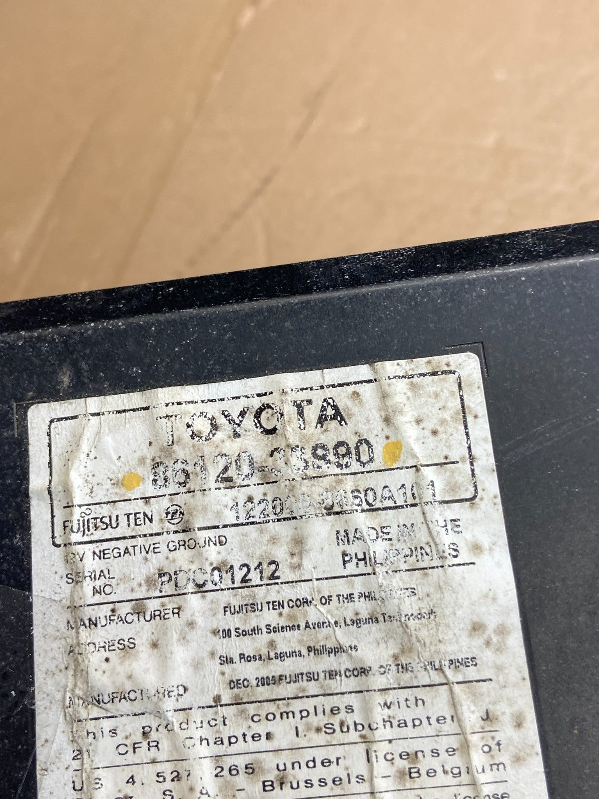 2007 to 2009 Toyota Camry Radio CD Player Climate Control Bezel AF2140 DG5