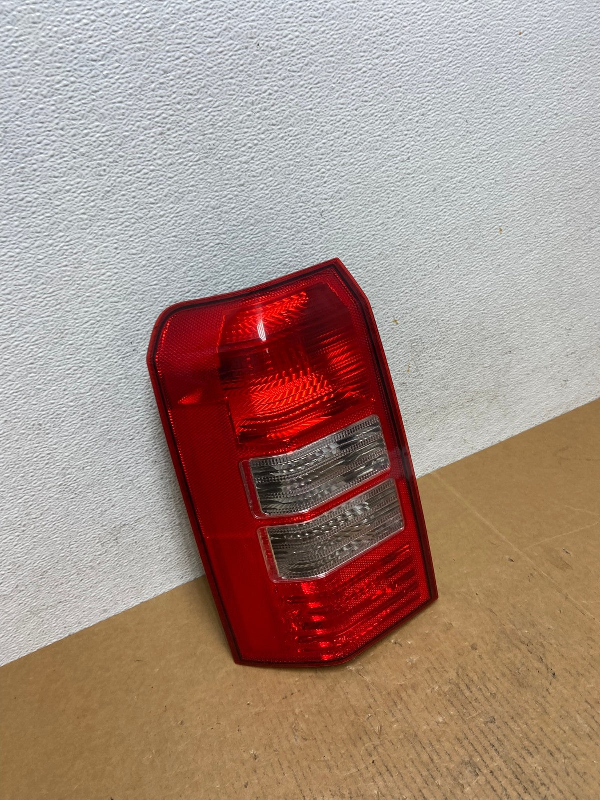 2008 to 2016 Jeep Patriot Left Lh Driver Side Tail Light AD9304 LK2