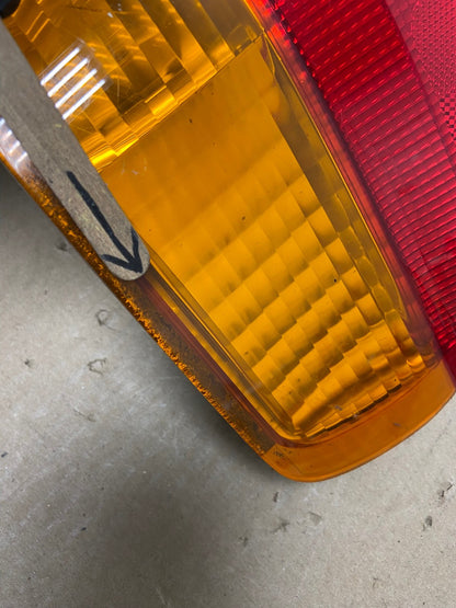 2002 2003 2004 Honda Odyssey Right Passenger Side Tail Light AG6943 LK4