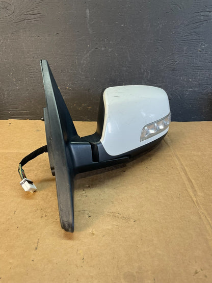 2011 - 2015 Kia Sorento Left Driver Lh Side Door Mirror Turn Signal AE09611