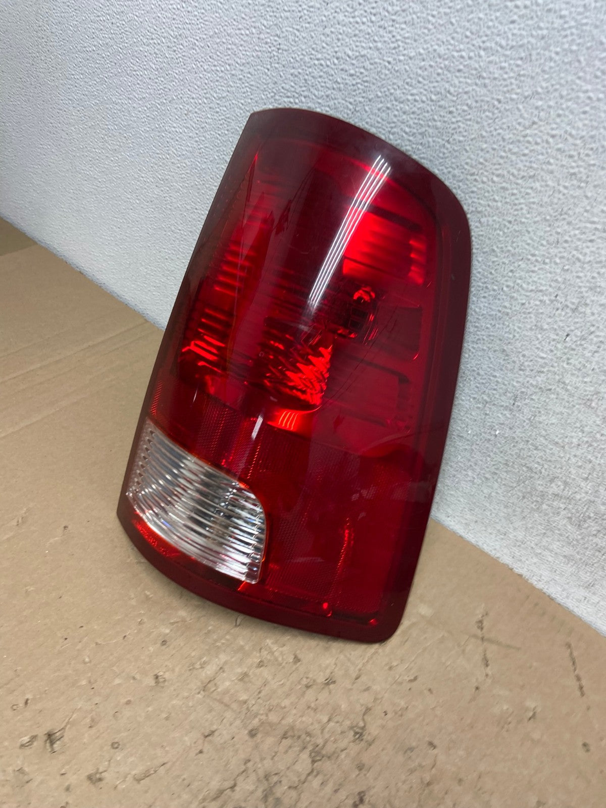 2010 to 2018 Dodge Ram 1500 Right Passenger RH Side Tail Light AF4308 LK1
