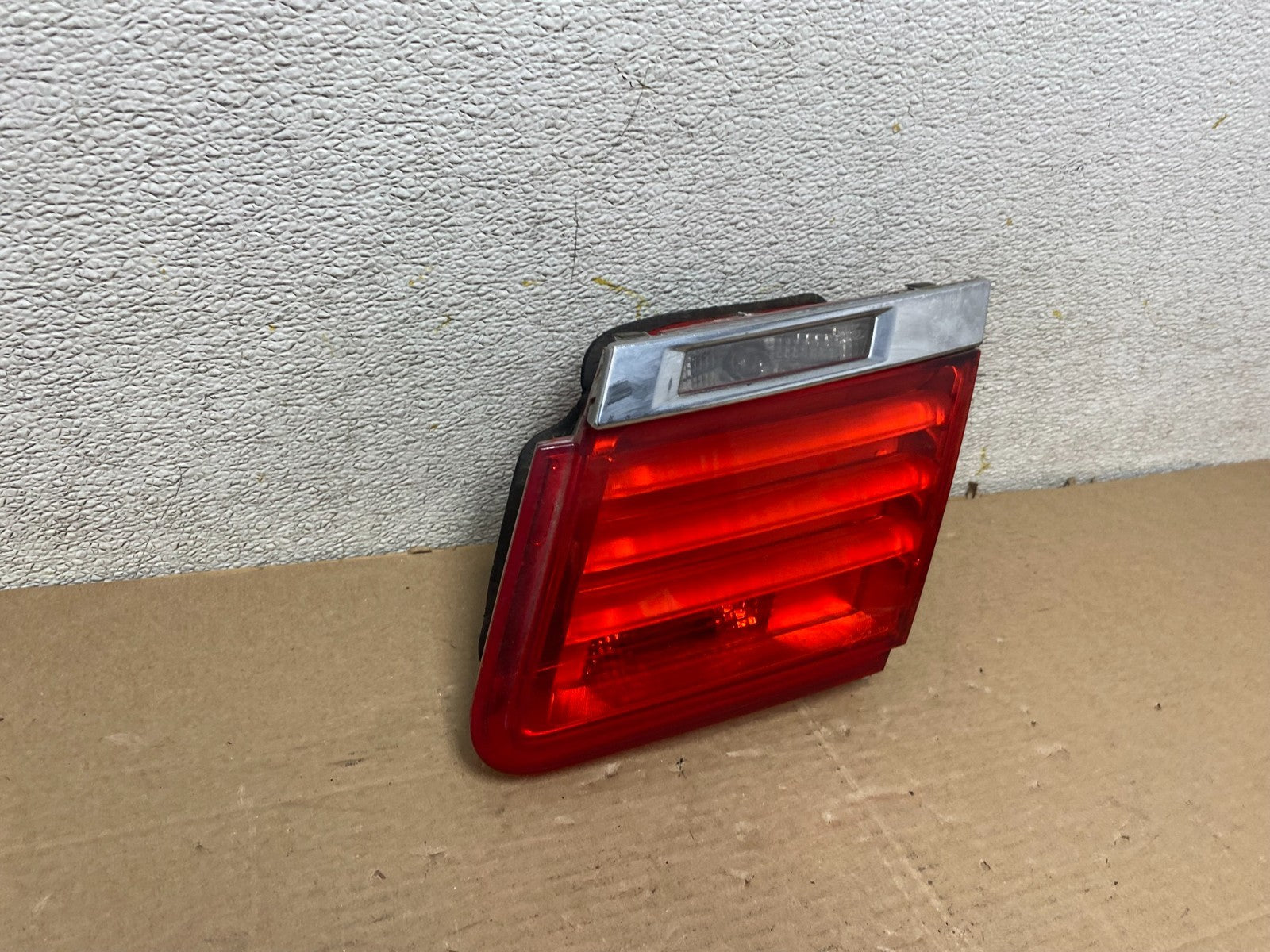 2009 - 2012 Bmw 7-Series F01 F02 750i Right Passenger Inner Tail Light Q9056 DW2