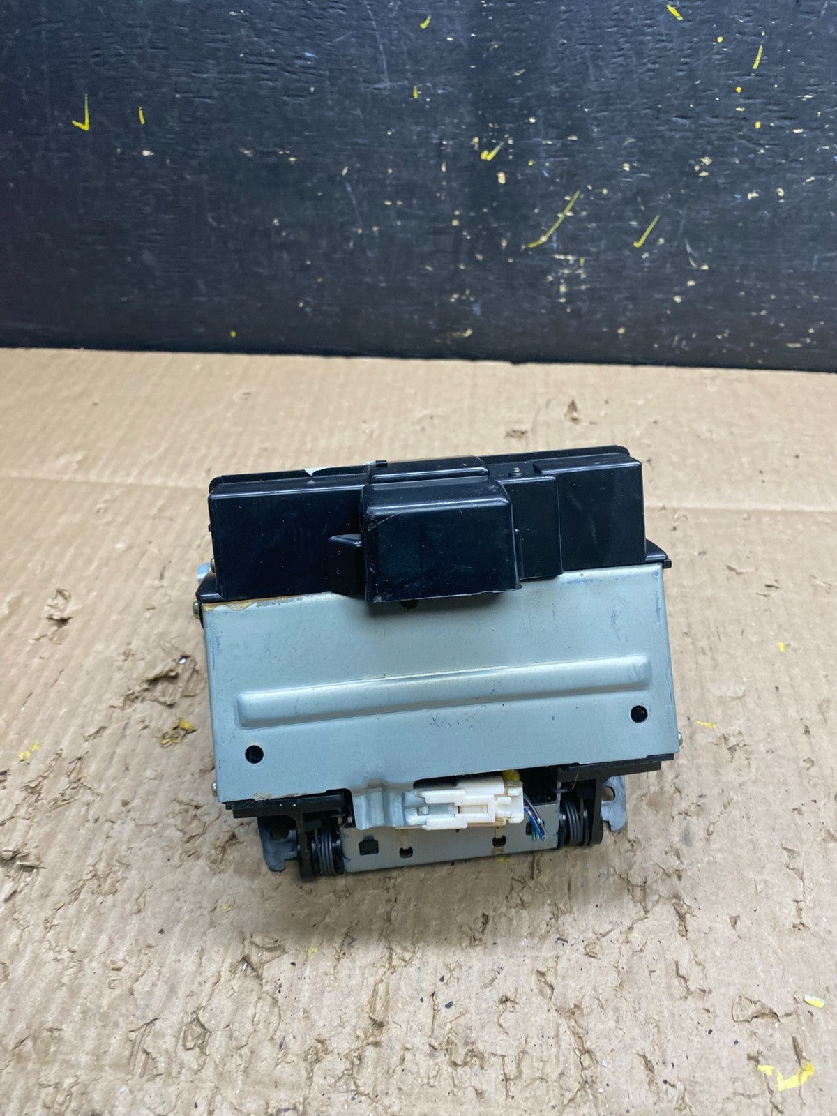1992 to 1996 Lexus ES300 Lower Center Dash Dual Cup Holder Tray  V1753 DG5
