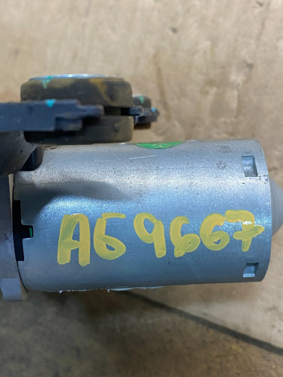 2017 to 2021 Nissan Rogue Rear Windshield Wiper Motor AG9667 DG5