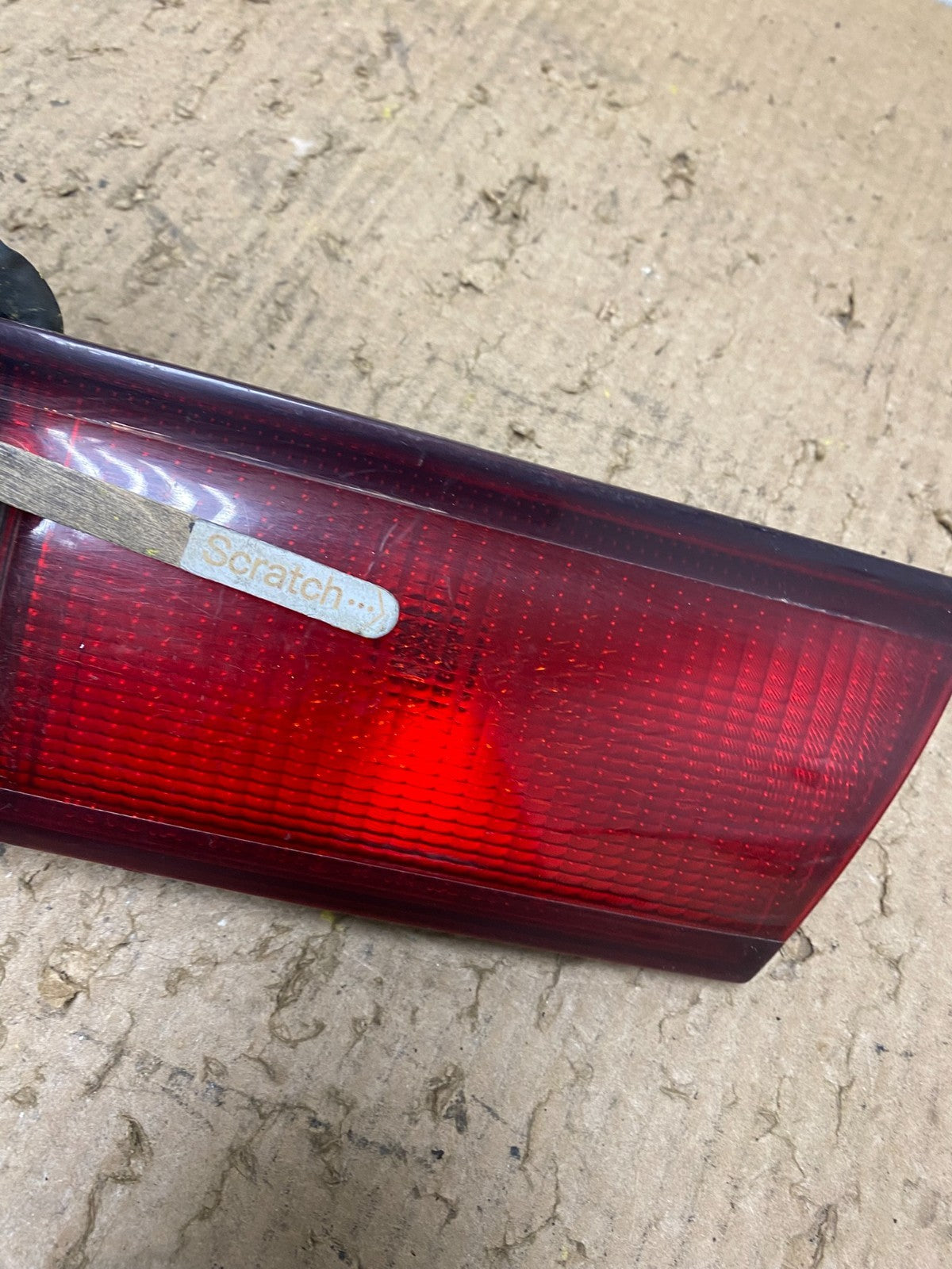 1997 1998 1999 Toyota Camry Tail Light Inner Right Passenger Oem W7860 DW5