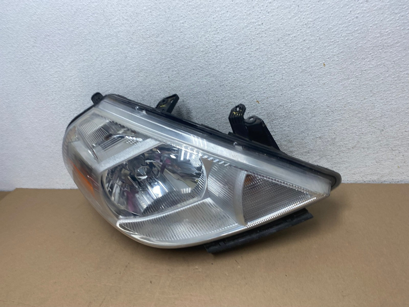 2008 to 2012 Nissan Versa Headlight Right Passenger Rh Side AF4359 LK1