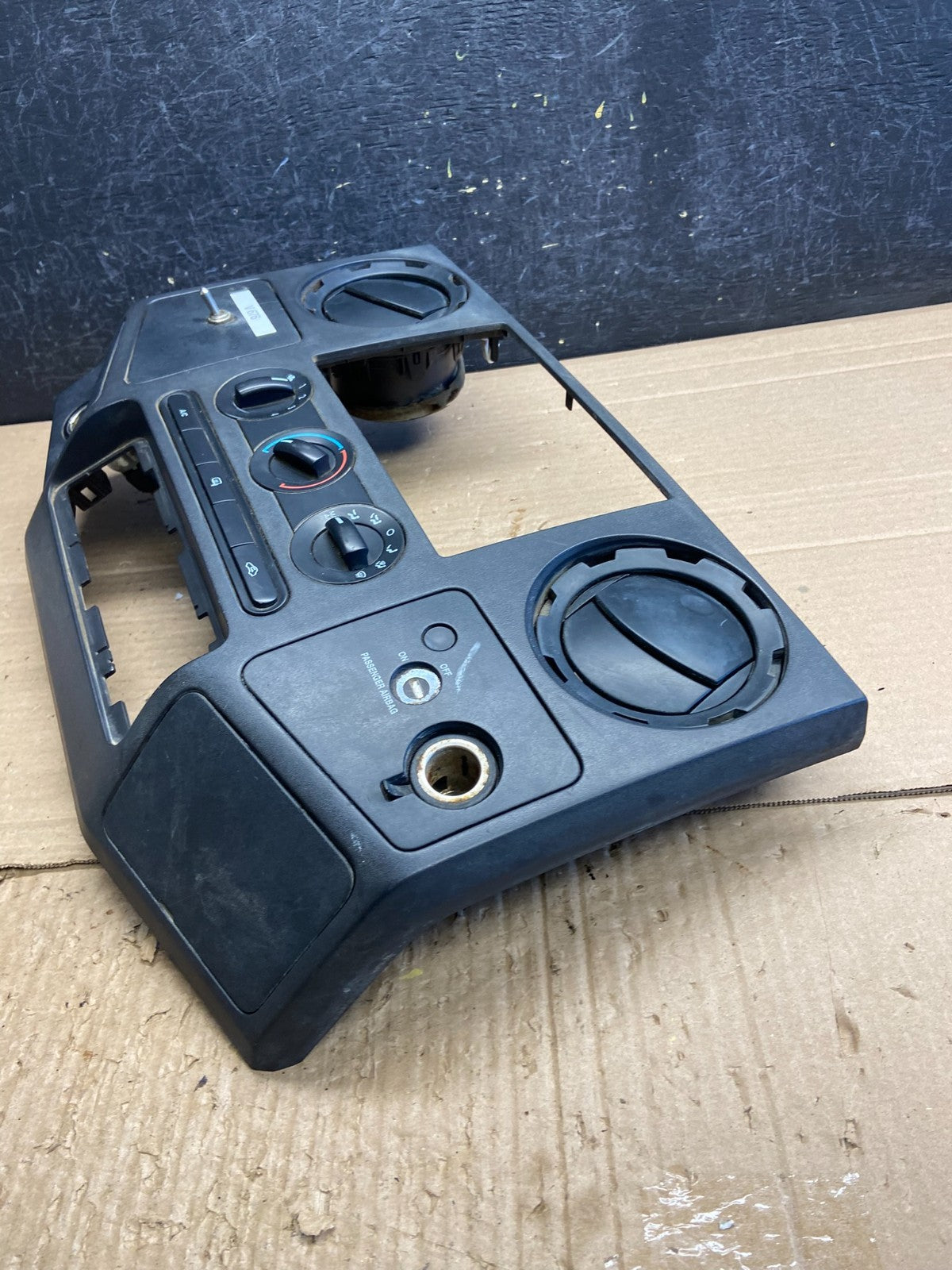 2008-2010 Ford F250 F350 Radio Climate Control Radio Dash Bezel Panel AG0209 DG5