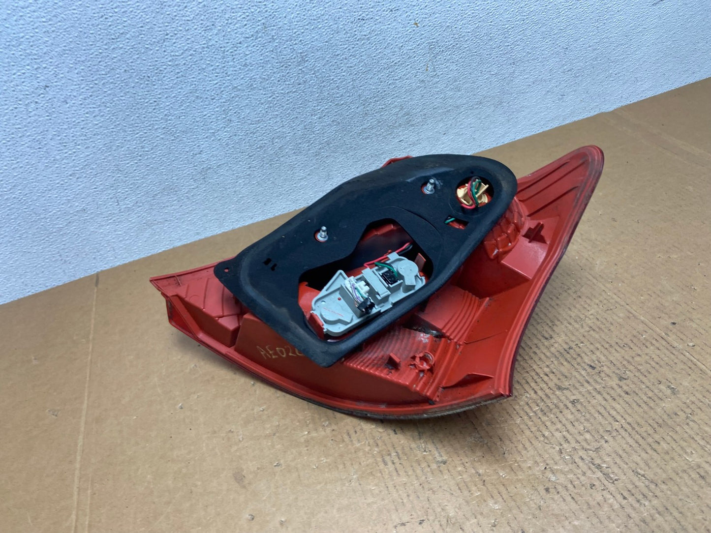2006 to 2008 Toyota Yaris Hatchback Left Driver Side Tail Light AE0201 LK4