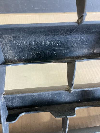 2001 to 2003 Toyota Highlander Front Upper Grille Grill With Emblem AC1970 DG7