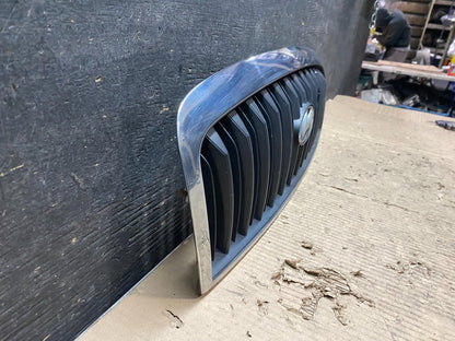 2001 to 2005 Hyundai Sonata Front Upper Grille Grill Bumper V4336 OEM GD2