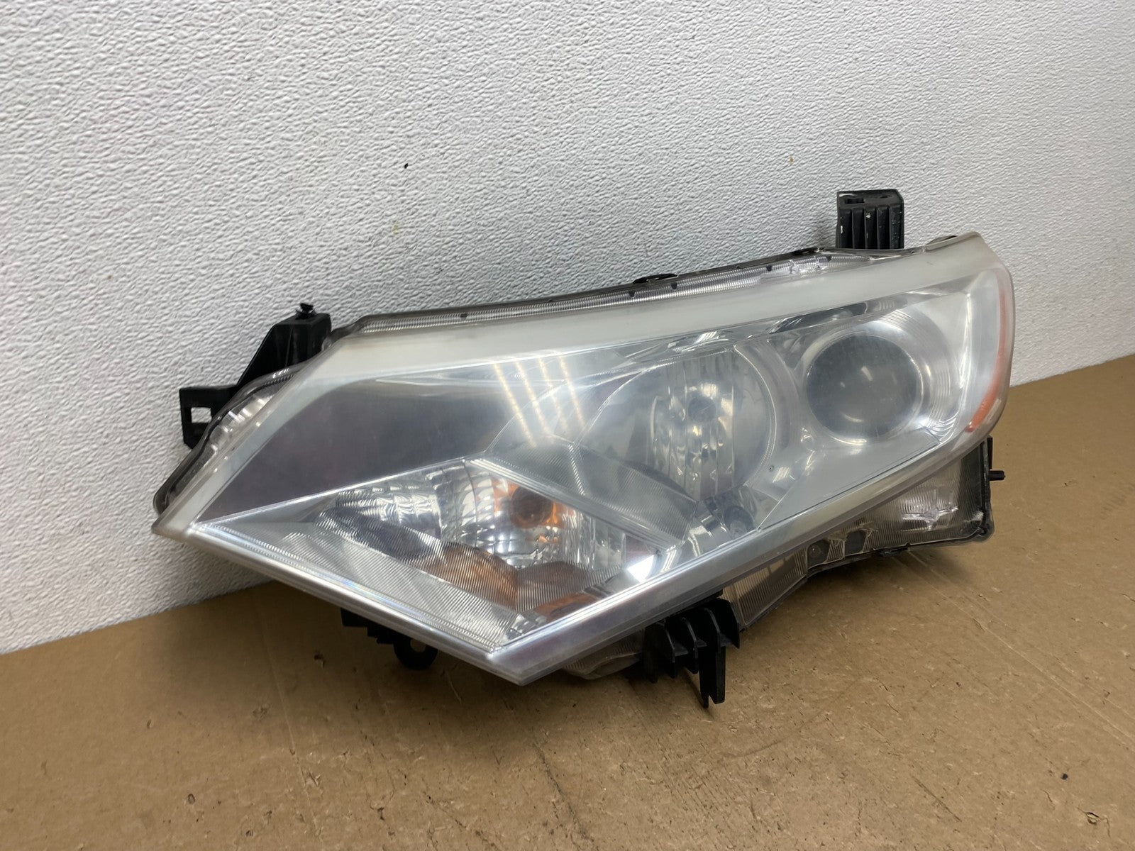 2012 to 2017 Nissan Quest Left Driver LH Side Headlight Halogen AC7245 DW2