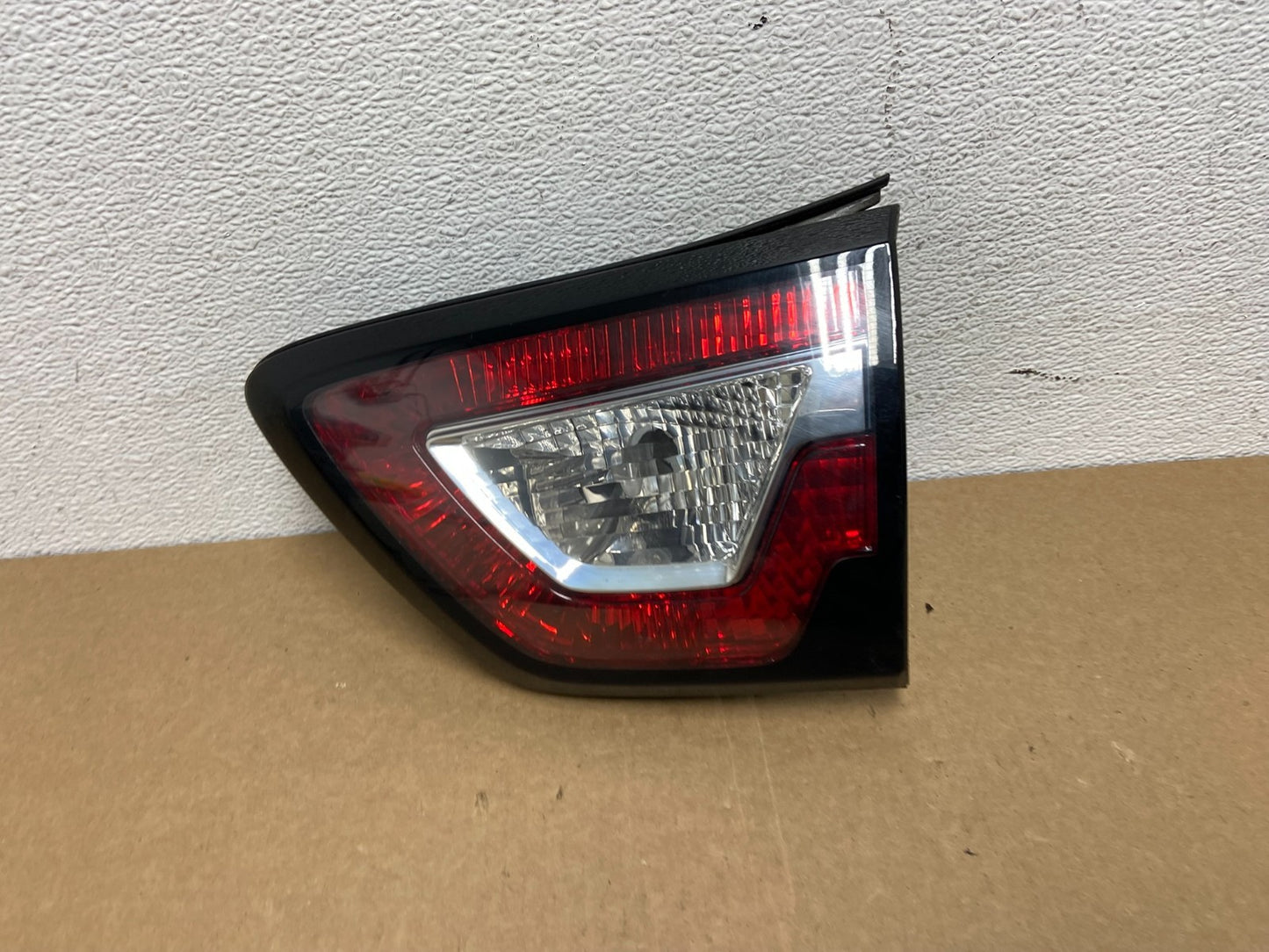 2013 to 2017 Chevrolet Traverse Right Passenger RH Inner Tail Light AC0016 DW0