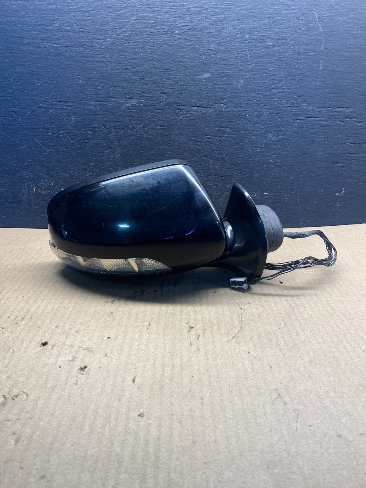 2007-2009 Mercedes E-Class Right Passenger Door Mirror Turn Signal AC8901 DG0