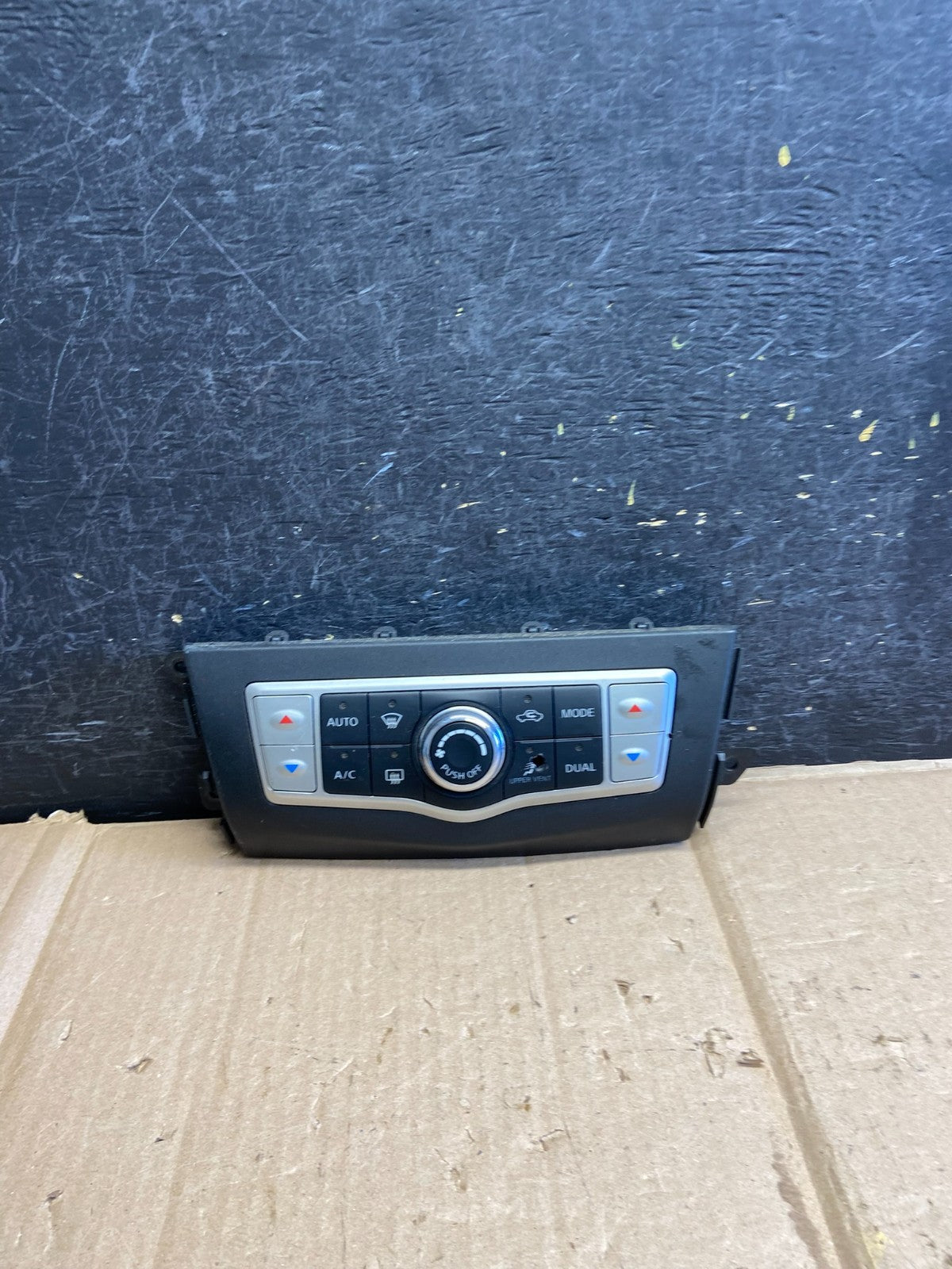2009 - 2014 Nissan Murano AC Air Temperature Climate Control Panel AH5681 DG0