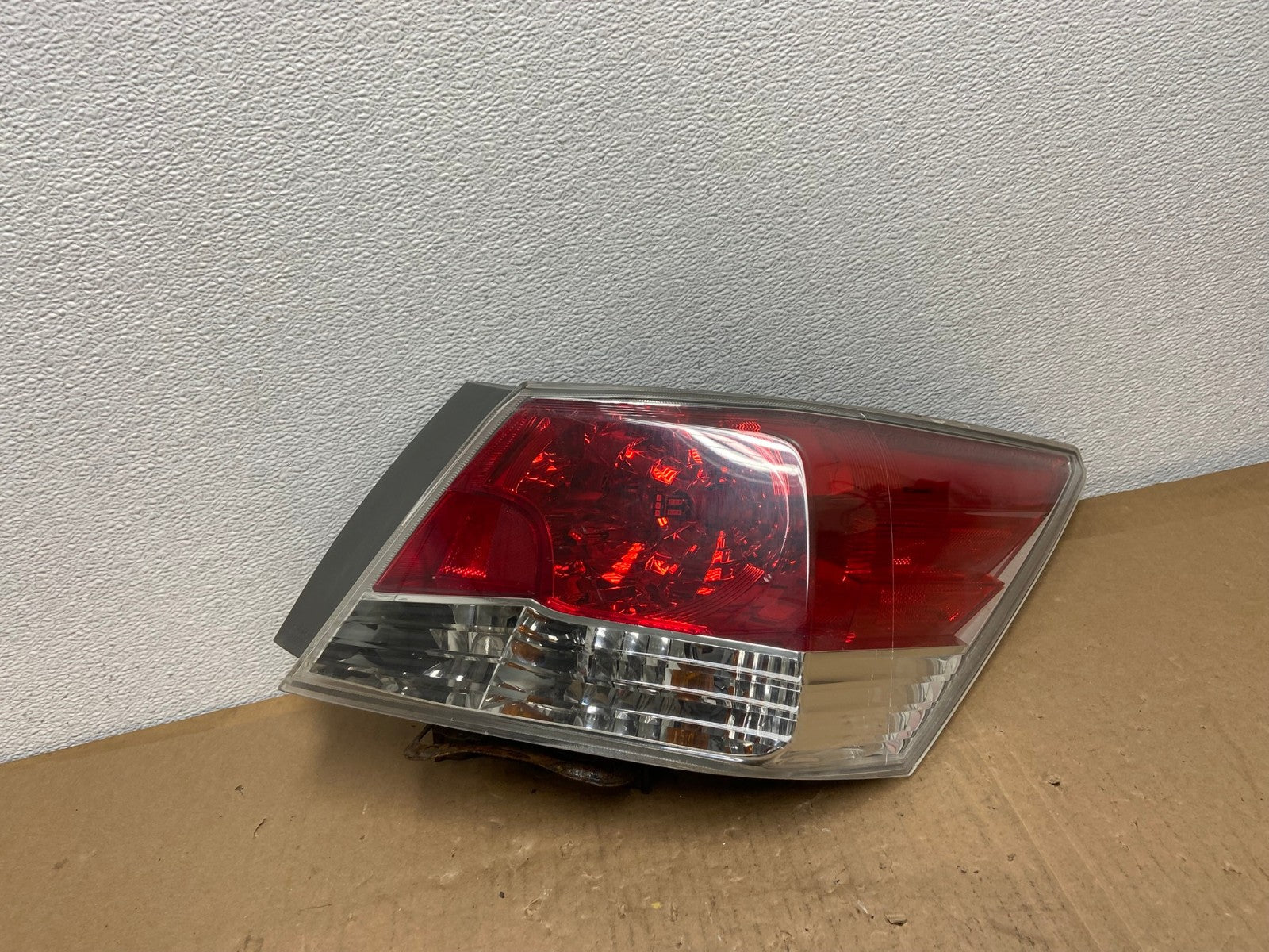 2008 to 2012 Honda Accord Sedan Tail light Right Passenger RH Side AB6545 KJ0