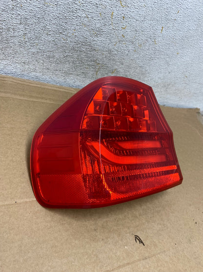 2009 2010 BMW 323i 325i 328i 335i 3 Series Left Driver Tail Light AH8190 LK2