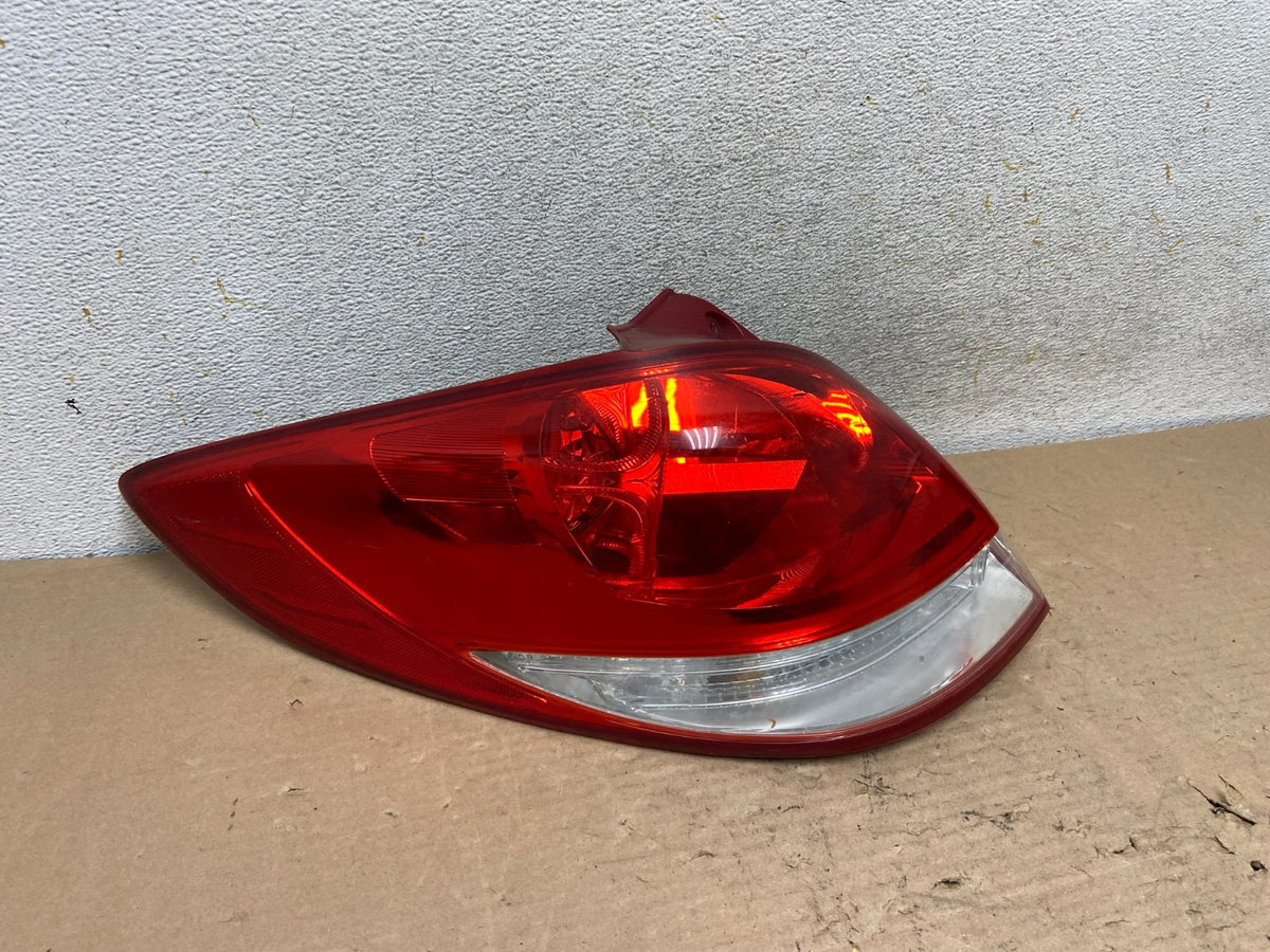 2012 to 2017 Hyundai Veloster Left Driver LH Tail light AI0989 LK2