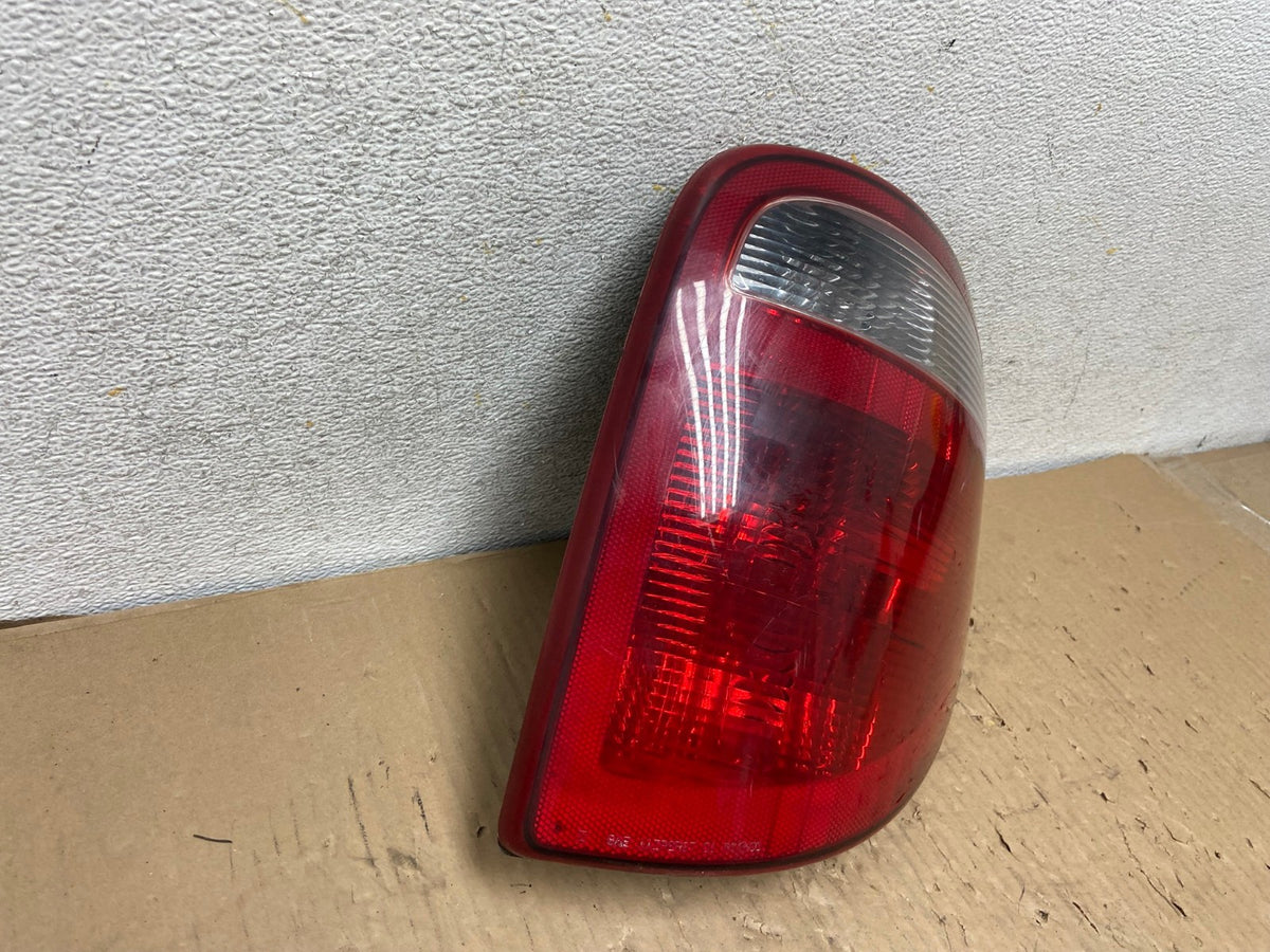 2001-2003 Dodge Grand Caravan Right Passenger RH Side Tail Light AH2904 LK1