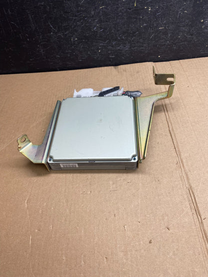 2003 2004 Infiniti G35 Engine Computer Module ECU A56-U80 L52 AE43763