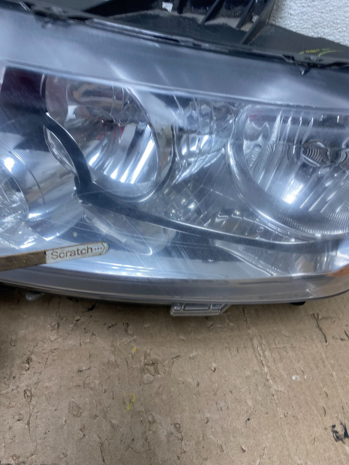 2011-2013 Jeep Grand Cherokee Left+Right Halogen Headlights R9993 DW4